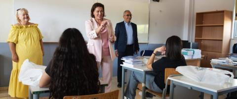 Πρώτο... διαγώνισμα για Μιχαηλίδου για τη νέα σχολική χρονιά-Εξετάζεται στη Βουλή για τα ανοιχτά μέτωπα