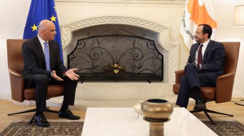 Κυπριακό και κράτηση των 5 Ε/κ στο επίκεντρο των συζητήσεων Προέδρου και Berset