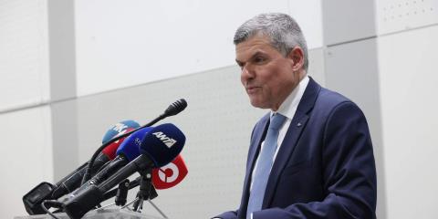 Σημαντικές επαφές Παπαναστασίου με CEO TotalEnergies στο Gastech 2025