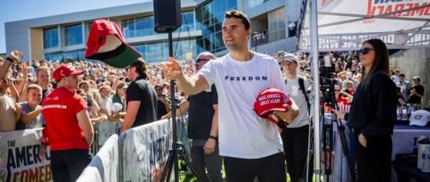 ΒΙΝΤΕΟ: Νεκρός ο υποστηρικτής του Τραμπ Τσάρλι Κερκ-Τον πυροβόλησαν σε εκδήλωση σε πανεπιστήμιο της Γιούτα