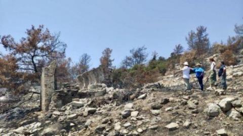 Οικονομική στήριξη στις πυρόπληκτες κοινότητες Λεμεσού για εκδηλώσεις από το Υφυπουργείο Τουρισμού