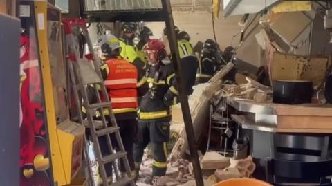 ΒΙΝΤΕΟ: Έκρηξη σε μπάρ στην Μαδρίτη-25 τραυματίες σε σοβαρή κατάσταση τρείς
