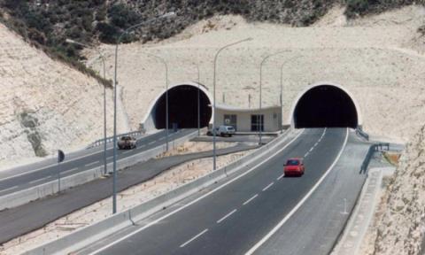 Τροχαίο στον δρόμο Λεμεσού-Πάφου-Κλειστή η δεξιά λωρίδα κυκλοφορίας