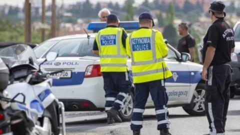 Πέρασε με κόκκινο και επιχείρησε να διαφύγει σπρώχνοντας αστυνομικό-Σύλληψη 32χρονου στην Λεμεσό