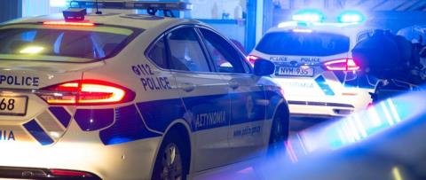 Στην Εντατική 72χρονος που οδηγούσε υπό την επήρεια αλκοόλ-Προσέκρουσε σε κυρίζι νερού και ανατράπηκε το όχημα του