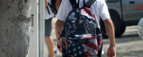 Εφαρμόστηκε σε Δημοτικό της Αγλαντζιάς η πρωτοβουλία «Walking Bus» για ασφαλή μετάβαση των παιδιών στο σχολείο-Πώς λειτουργεί