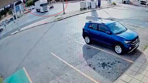 Νεκρός μοτοσικλετιστής στην Θεσσαλονίκη-Συγκρούστηκε με νταλίκα που διέσχιζε πολυσύχναστη λεωφόρο