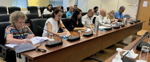 Οικογένειες δεν παίρνουν επιδόματα επειδή δεν ζουν πέντε χρόνια στην Κύπρο-Δεν έπεισε τη Βουλή το Υφ. Πρόνοιας