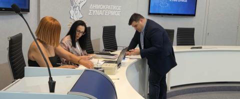 Με αναφορές για εσωτερική πόλωση λόγω διαφορετικότητας απέσυρε την υποψηφιότητά του από τον ΔΗΣΥ ο Κώστας Γαβριηλίδης
