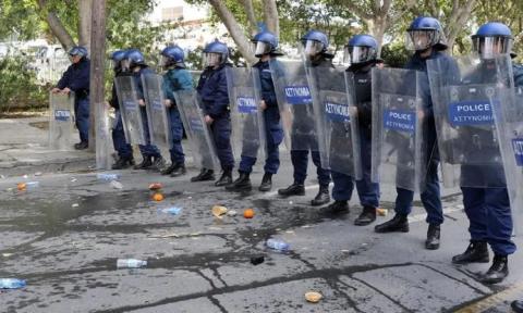 Η ανακοίνωση της Αστυνομίας για την εκδήλωση διαμαρτυρίας έξω από την Βρετανική Ύπατη Αρμοστεία