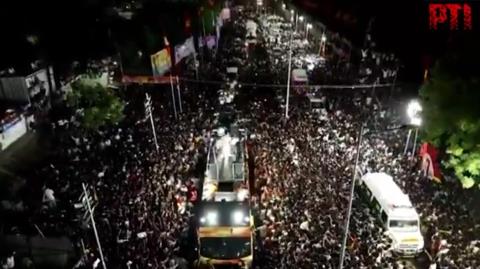 Τουλάχιστον 30 νεκροί και δεκάδες τραυματίες στην Ινδία-Ποδοπατήθηκαν σε προεκλογική συγκέντρωση