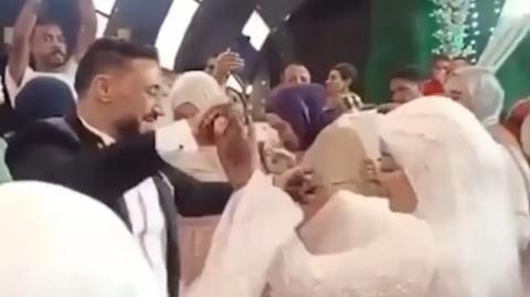 Γάμος εξελίχθηκε σε τραγωδία στην Αίγυπτο-Ο γαμπρός κατέρρευσε αφού υπέστη καρδιακή ανακοπή χορεύοντας με τη νύφη