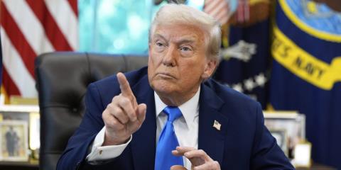 Σπάνια συνάντηση Τραμπ με την ανώτατη στρατιωτική ηγεσία των ΗΠΑ