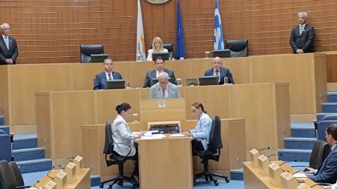 Προσφώνησε την Ολομέλεια της Βουλής ο Κακλαμάνης-«Θετική εξέλιξη η κινητικότητα στο Κυπριακό»