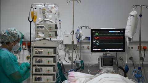 Τραγωδία στην Άρτα-Νεκρή 28χρονη, έγκυος στο δεύτερο παιδί της, μετά από αλλεργική αντίδραση σε αντιβίωση