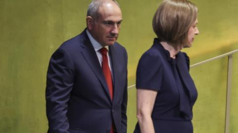 Βουλευτές απηύθυναν ερωτήσεις στον Αρμένιο Πρωθυπουργό στην Ολομέλεια ΚΣΣΕ