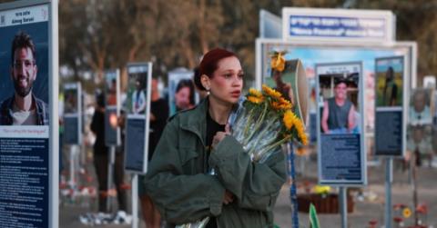 Θρήνος στο Ισραήλ για όσους και όσες σφαγιάστηκαν από τη Χαμάς-Εκδηλώσεις μνήμης για την 7η Οκτωβρίου