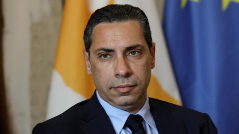 Χαιρετίζει την ανακοίνωση επίτευξης της πρώτης φάσης συμφωνίας για Γάζα