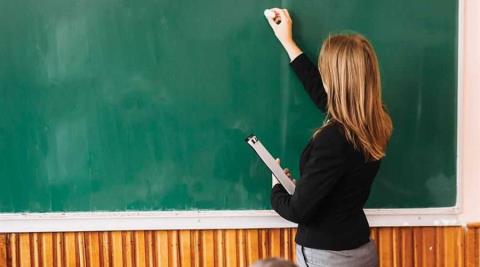 Μη αποδεκτό από ΠΟΕΔ-ΟΕΛΜΕΚ το νομοθέτημα για αξιολόγηση εκπαιδευτικών και εκπαιδευτικού έργου