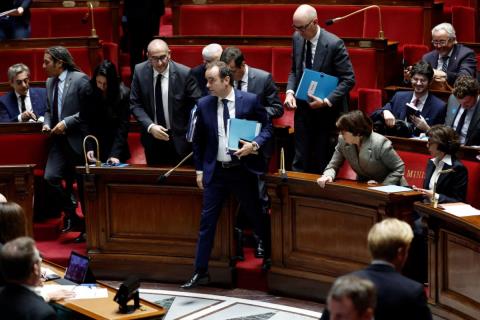Aπορρίφθηκε η πρόταση μομφής κατά της κυβέρνησης Λεκορνί-Υπέρ 271 ψήφοι έναντι 289 που απαιτούνταν