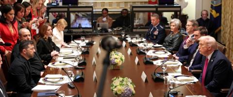Ο Τραμπ «πάγωσε» τις ελπίδες Ζελένσκι για προμήθεια Tomahawk-Ο Ουκρανός του έδειξε χάρτες με πιθανούς στόχους εντός Ρωσίας