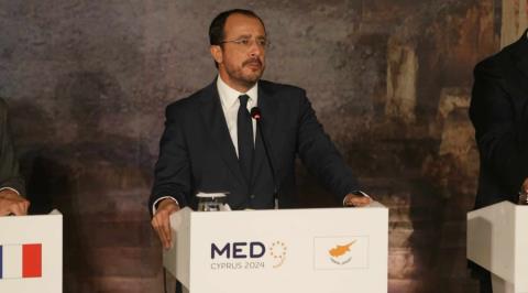Με την πρωτοβουλία των έξι σημείων για τη Γάζα στις αποσκευές μεταβαίνει σε Σλοβενία και Κροατία για τη MED9 ο ΠτΔ