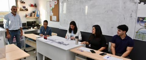 LIVE: Έκλεισαν οι «κάλπες» στα κατεχόμενα-Ξεκινά η διαδικασία καταμέτρησης των «ψήφων»