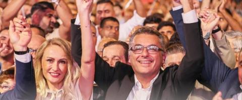 LIVE: Υποσχέθηκε να είναι «πρόεδρος όλων» ο Ερχιουμάν-Στήνει πάρτι σε πάρκο για τη «νίκη» του