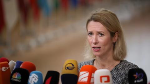 Ο Τραμπ προσπαθεί για ειρήνη αλλά η Ρωσία δεν την θέλει, δεν θα ήταν καλό να παραδοθεί το Ντονέτσκ για να υπάρξει εκεχειρία