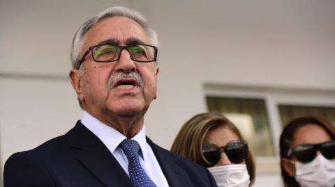 Ανακουφισμένος με τα αποτελέσματα των «εκλογών» ο Ακιντζί-«Ο Τατάρ θα παραδώσει μία θέση που δεν κέρδισε δικαιωματικά»