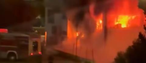 Από τον εξωτερικό χώρο του κτηρίου ξεκίνησε η φωτιά σε κατάστημα ηλεκτρικών ειδών-«Διερευνώνται όλα τα ενδεχόμενα»
