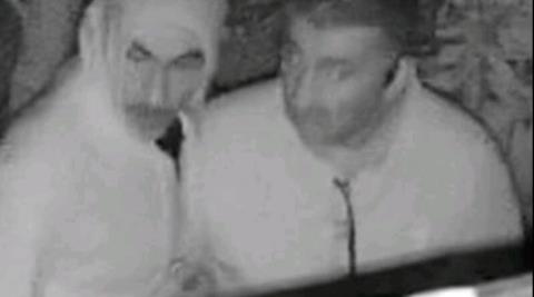 Αναζητούνται δύο πρόσωπα για διάρρηξη και κλοπή στη Λάρνακα (pic)