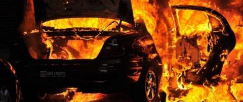 Φωτιά σε όχημα 50χρονου στη Λάρνακα-Εντοπίστηκε παγούρι με εύφλεκτη ύλη