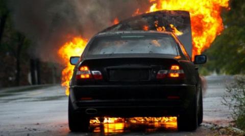 Πυρκαγιά σε όχημα στην επαρχία Λάρνακας-Έρευνες για τα αίτια