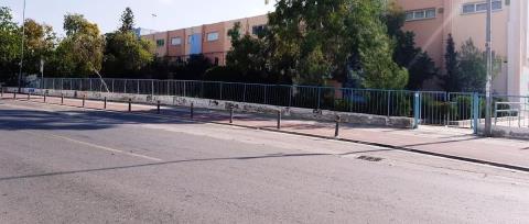 Συνελήφθησαν τρία πρόσωπα για τον ξυλοδαρμό μαθητή και πατέρα σε σχολείο στην Αγλαντζιά-Ανήλικος ο ένας