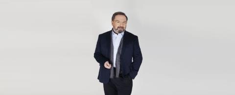 Σταμάτης Φασουλής: «Για δέκα χρόνια έπινα ένα μπουκάλι βότκα τη μέρα για να υπάρξω σε έναν κόσμο που δεν άντεχα»