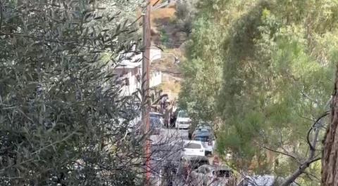 Σπαρακτικές στιγμές στη θέα του νεκρού 39χρονου, λυγίζουν συγγενείς και φίλοι-«Φανούρη, Φανούρη»