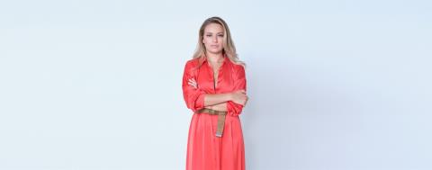 Τράκαραν την Ντόρα Μακρυγιάννη: «Το στοπ μάλλον είναι διακοσμητικό κόκκινο στολίδι»