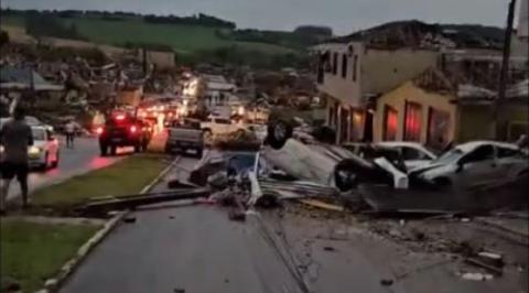 Πέντε νεκροί και 1230 τραυματίες από πέρασμα ανεμοστρόβιλου σε χωριό της Βραζιλίας