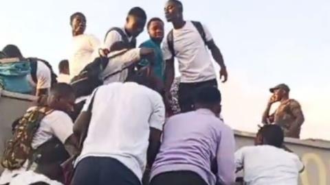 Έξι νεκροί και δεκάδες τραυματίες σε ποδοπάτημα σε στάδιο κατά τη στρατολόγηση νέων στην Γκάνα