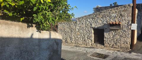 Κατέρρευσε οροφή ακατοίκητης κατοικίας στην Πάφο λόγω του σεισμού