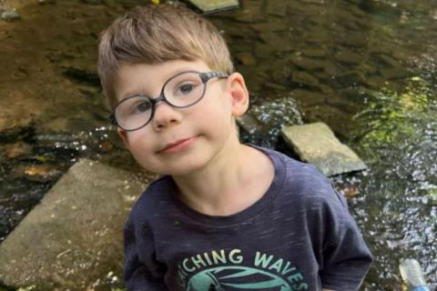 Αρνήθηκαν οικονομική στήριξη στην οικογένεια του μικρού Αβραάμ επειδή διαμένουν στην Βρετανία-«Μας θεωρούν μετανάστες»