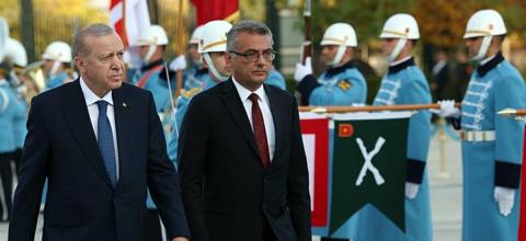 Oι προσεκτικές κινήσεις Ερχιουρμάν, το σαφές μήνυμα Ερντογάν για τη στρατηγική στο Κυπριακό και το repeat με τα δύο κράτη