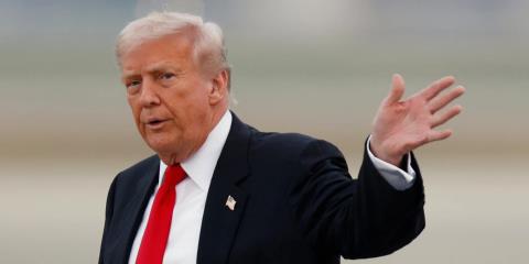 Ο Τραμπ απαντά για τα mail του Έπσταϊν-«Ρωτήστε τον Κλίντον, εγώ έχω μια χώρα να κυβερνήσω»