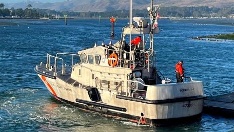 Tέσσερις νεκροί από ανατροπή σκάφους που μετέφερε μετανάστες στις ακτές της Καλιφόρνια