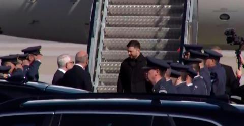 Έφτασε στην Αθήνα ο Ζελένσκι για την υπογραφή συμφωνίας μεταφοράς φυσικού αερίου από την Ελλάδα στην Ουκρανία