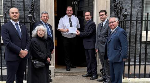 Επιστροφή στις διαπραγματεύσεις ζήτησε η Εθνική Κυπριακή Ομοσπονδία ΗΒ με επιστολές σε Στάρμερ και Τούρκο Πρέσβη