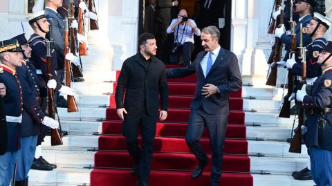 Οι έξι ώρες του Ζελένσκι στην Αθήνα-Πώς η Ελλάδα θα ενώσει ενεργειακά την Αμερική με την Ευρώπη