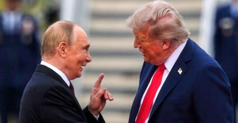 Ο Τραμπ ετοιμάζεται να επιβάλει κυρώσεις σε χώρες που έχουν εμπορικές συναλλαγές με τη Ρωσία