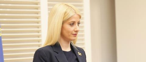 «Ο σεξισμός δεν συνιστά επιχειρηματολογία, ειδικά στο χώρο της παιδείας»-Αντίδραση Αννίτας στα σχόλια Ταλιαδώρου για Μιχαηλίδου